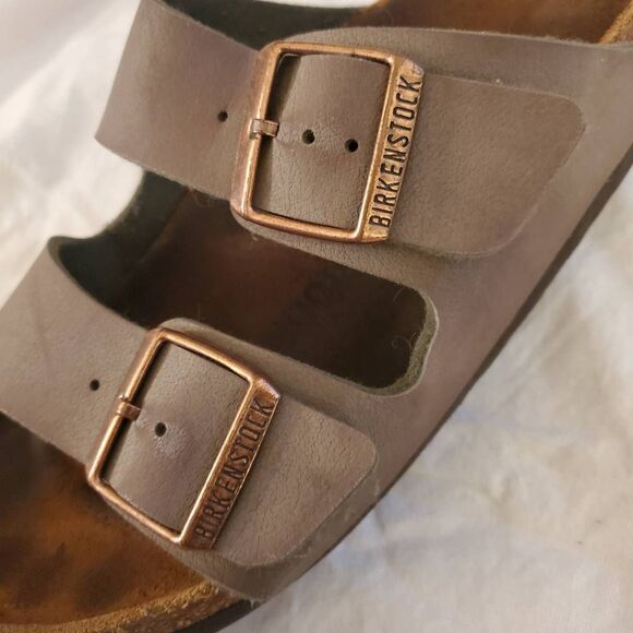 Amputee. Birkenstock Taupe/Brown Sandal Size 9. Left shoe only. - Picture 7 of 7